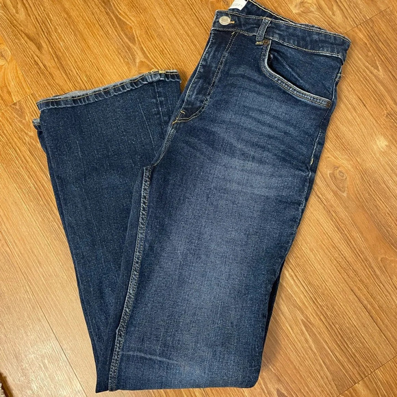 Zara|| Blue Jean Boot Cut, Size 14. Worn Once. With stretch - Picture 9 of 9